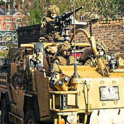 Picture Of Army team rolls into tourist hotspots Picture Of Army team rolls into tourist hotspots